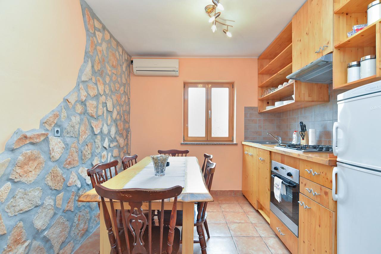 Apartments Dino 1700 Fažana Exterior foto